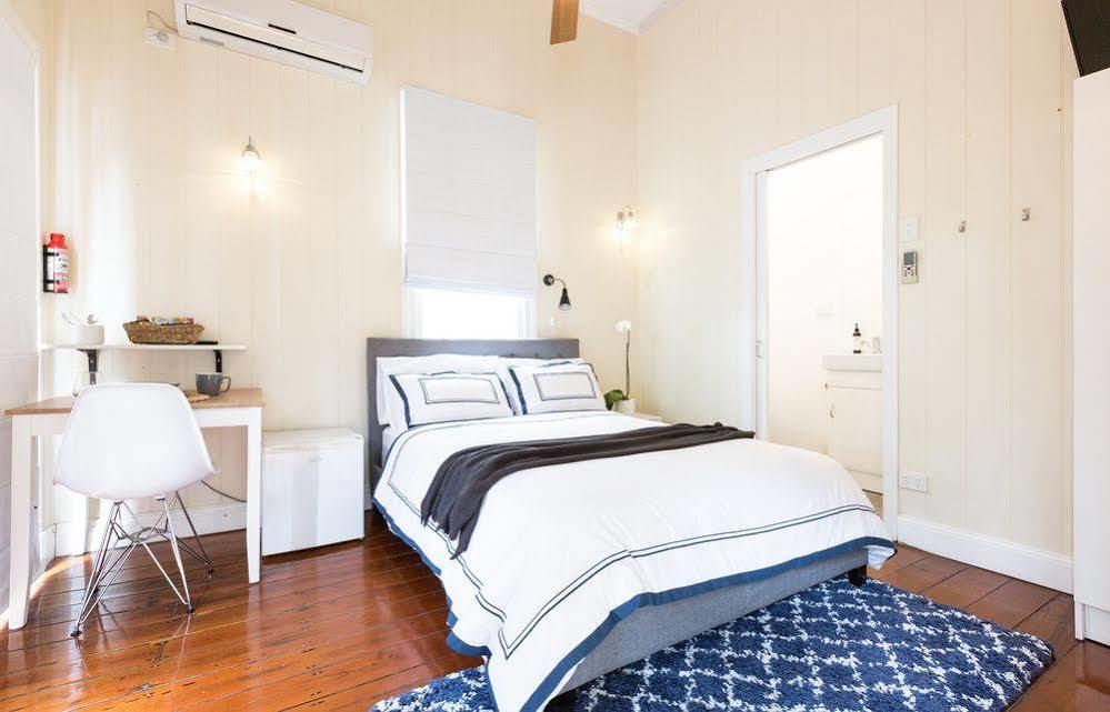 בריסביין 99 Kirkland Bed & Breakfast מראה חיצוני תמונה